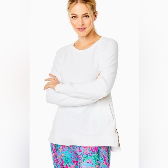 Lilly Pulitzer Tops - NWOT Lily Pulitzer Luxletic White Long Sleeve Sweatshirt